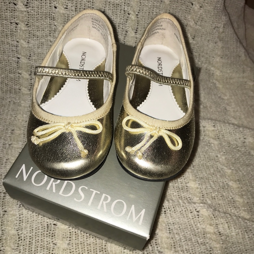 Little girl Nordstrom ballet flats